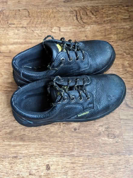 Photo of free Safety Shoes (size 5) (Woolton L18) #3
