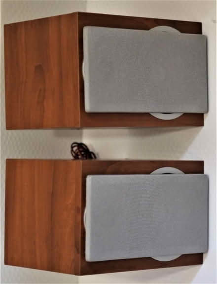 Photo of free Goodmans Bookshelf Speakers (Weybridge KT13) #2