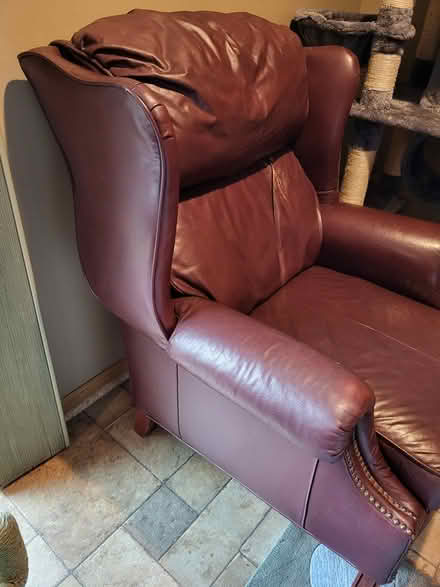 Photo of free Repost Leather Barcalounger BROKEN (Elgin near St. Joe's Hospital) #1