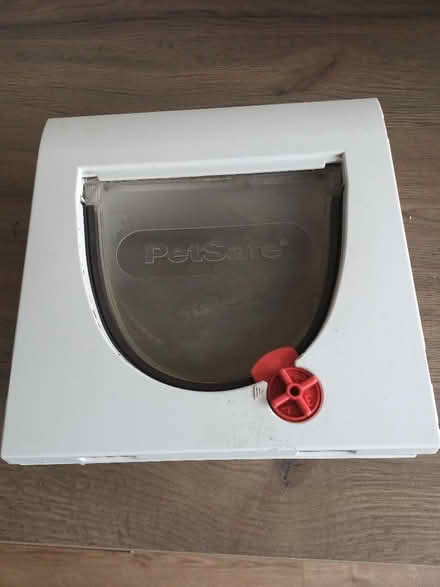 Photo of free Lockable cat flap (WN8) #1