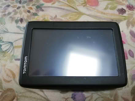 Photo of free TOM TOM satnav (Epsom KT19) #1