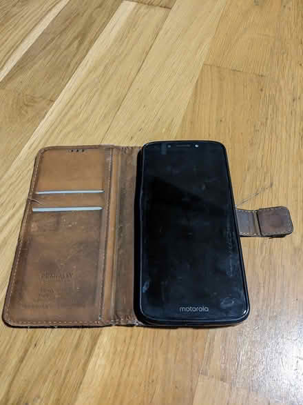 Photo of free FOR PARTS/NOT WORKING Motorola G6 (Hackbridge) #1