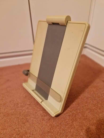 Photo of free Document Stand (Malvern Link WR14) #1