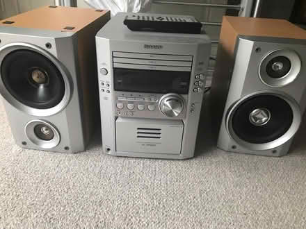 Photo of free Hi fi (Addiscombe) #1