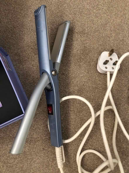 Photo of free Hair straightener (Nr Thatcham (Bucklebury)) #1