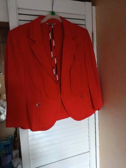 Photo of free Summer/ Autumn jacket (Theale RG7) #2