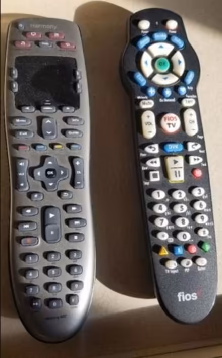 Photo of free Universal tv remotes (Society Hill (philadelphia)) #1