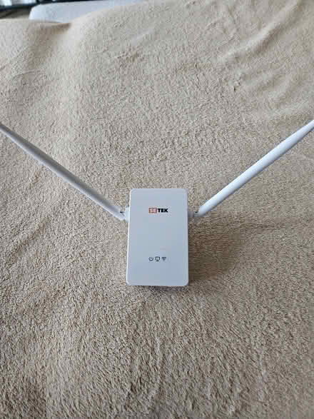 Photo of free Wi Fi Extender (Highlands, NJ) #1