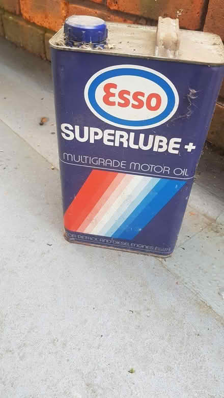 Photo of free Half a can of engine oil (Tottenham N17) #1