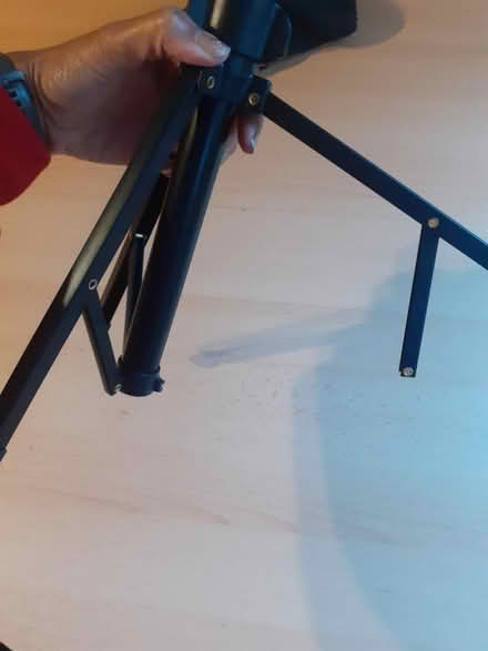 Photo of free Damaged telescopic tripod for phone (B26) #3