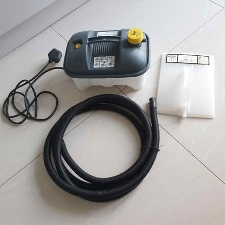Photo of free Wallpaper stripper (Wombourne WV5) #1