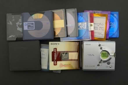 Photo of free Mini Disc Player and Discs (Hassocks BN6) #2