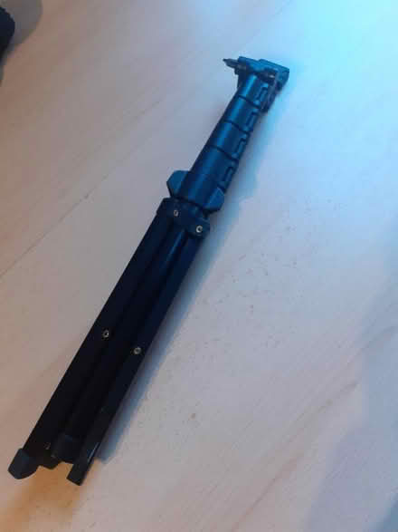 Photo of free Damaged telescopic tripod for phone (B26) #1
