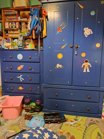 Photo of free Wardrobe and drawers (N22 Haringay) #1