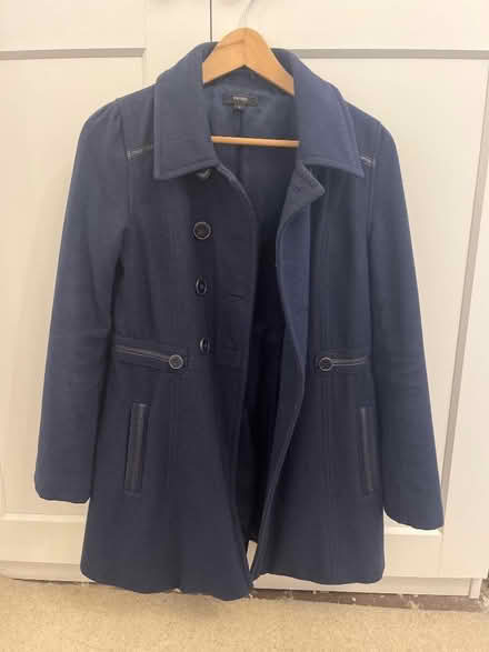 Photo of free Navy blue size 8 winter coat (Stepney E1) #1