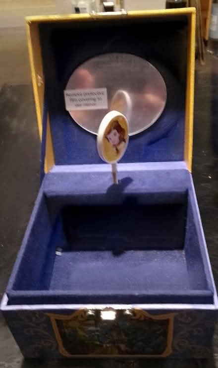 Photo of free Beauty and the Beast jewelry box (Hanwell W7) #3