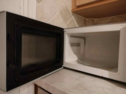 Photo of free Working Microwave with bit of rust (Bermondsey station, SE16 4) #2