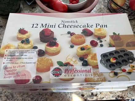 Photo of free Mini cheesecake pans (Colonial place) #2