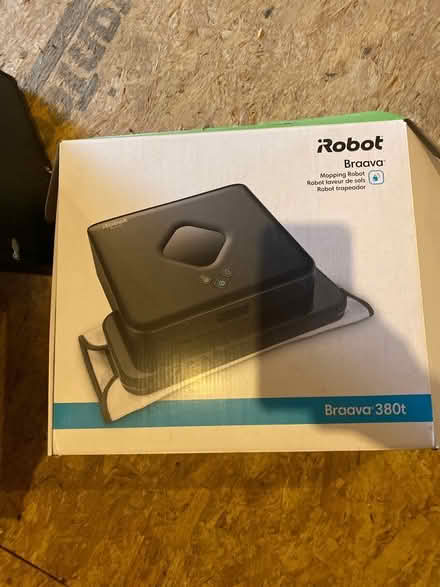 Photo of free iRobot Braava mopping robot (In the town of Ridgefield, Ct) #1