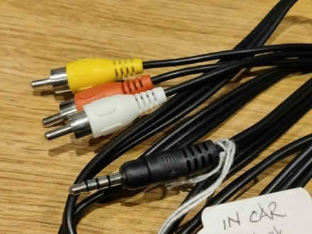Photo of free A/V cable 1 (Steventon OX13) #1