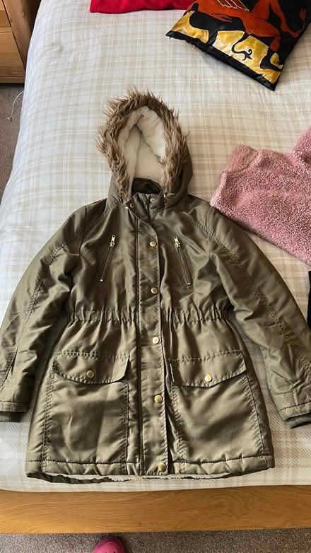 Photo of free Girls coat and clothes (a few bits) (Hemel HP2) #1