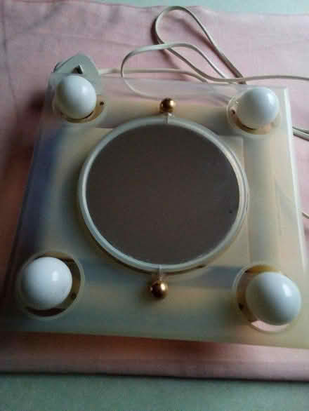 Photo of free Make up/shaving mirror (EH6 Dudley) #1