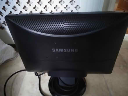 Photo of free 19 inch Samsung PC monitor (Amber Valley DE56) #2