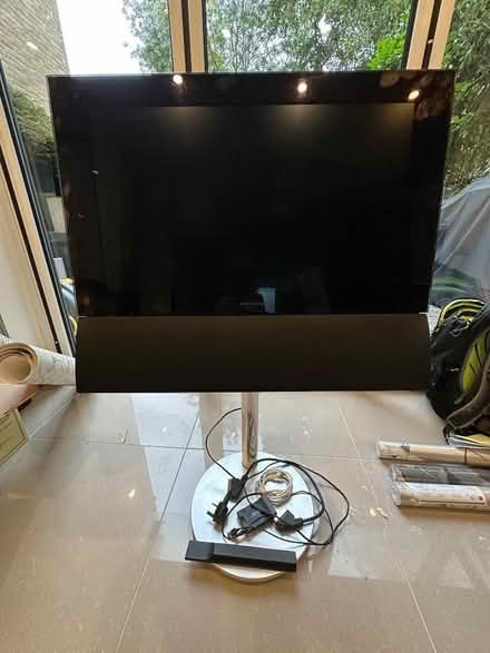 Photo of free B&O Beovision 6 (Highbury Barn N5) #1