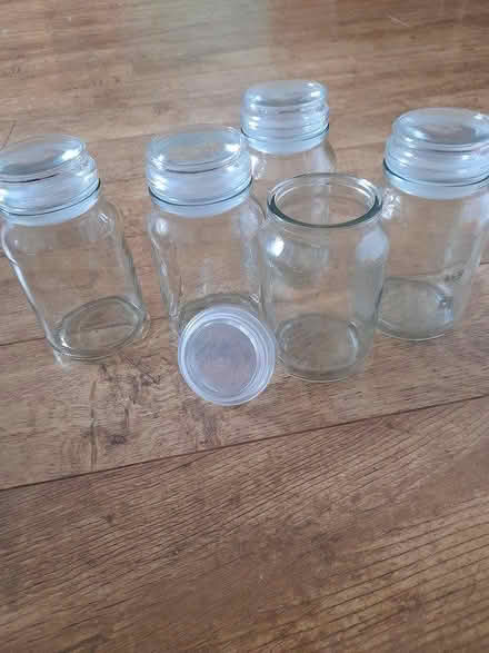 Photo of free 5 Glass Jars With Lids (DA4) #1
