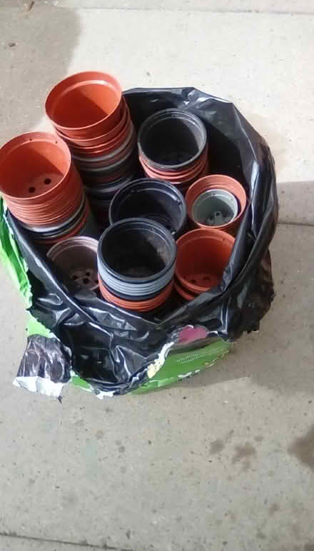 Photo of free Plant pots (Priorslee TF2) #1