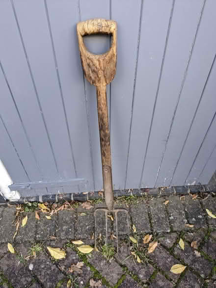 Photo of free Garden fork very old (Cannon Park CV4) #3