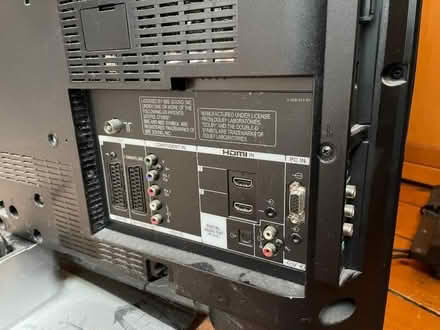 Photo of free Sony HD TV 32" Screen (Sciennes EH9) #2