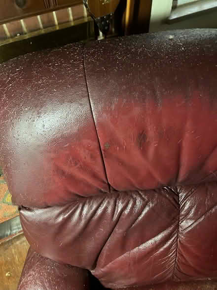 Photo of free Recliner - Old & Worn (West Belleville) #2
