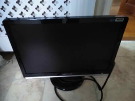 Photo of free 19 inch Samsung PC monitor (Amber Valley DE56) #3