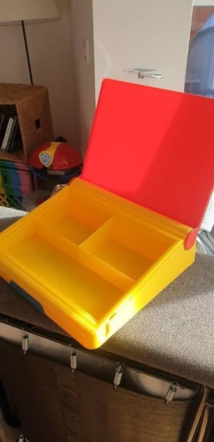 Photo of free Kids magnetic letters and paper (Upper arncott OX25) #2