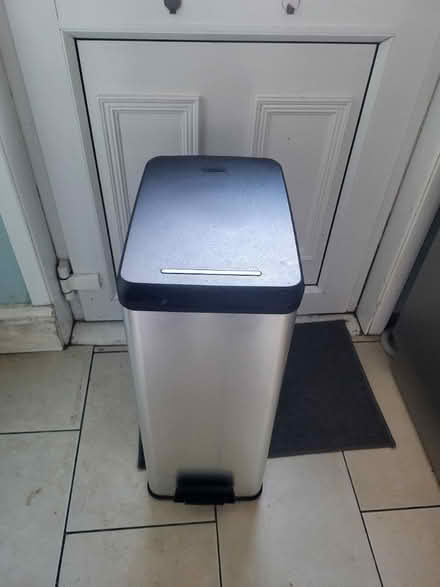 Photo of free Curver pedal bin (B16 Edgbaston Birmingham) #1