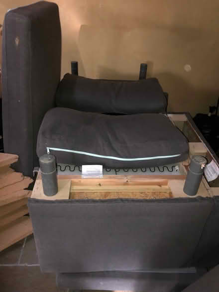 Photo of free Sofa (RH12) #1