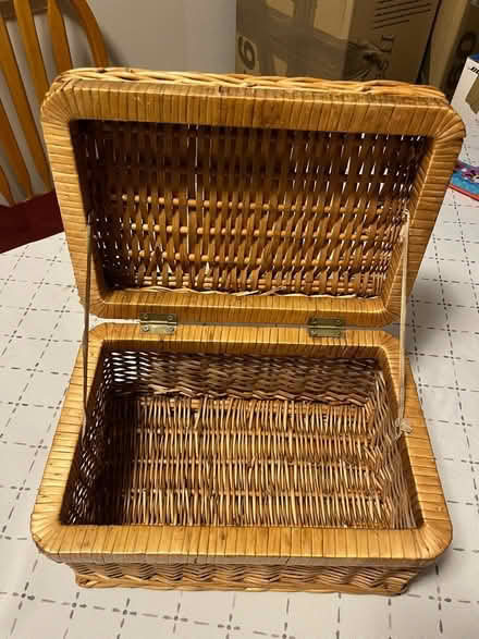 Photo of free Wicker basket rectangular (94086) #2
