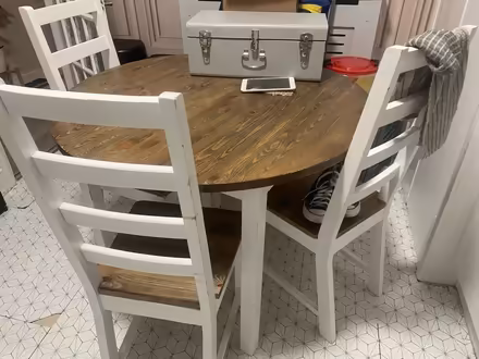Photo of free Round table and 4 chairs (Camberwell, SE5) #1