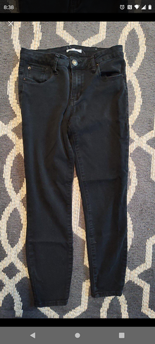 Photo of free Women's pants (23602) #2