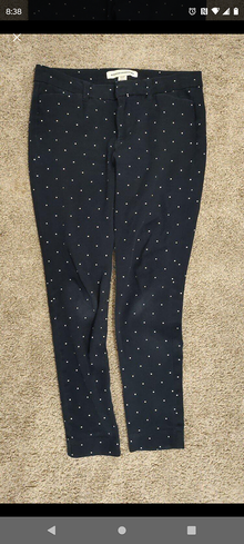 Photo of free Women's pants (23602) #3