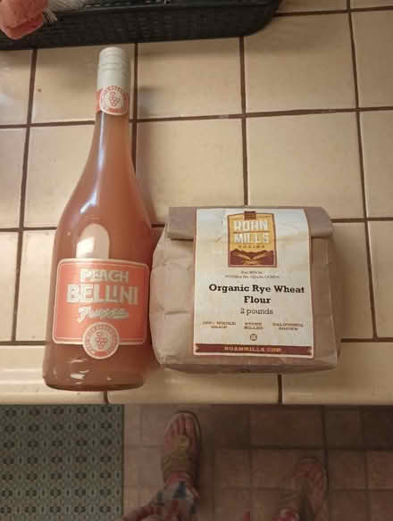 Photo of free Peach Bellini & flour - SEALED (91605) #1