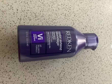 Photo of free Redken Shampoo Colour Extend Blondage (Golden Triangle NR2) #1