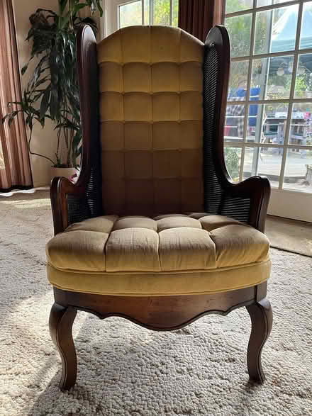 Photo of free Wing back chair (Los Altos) #1
