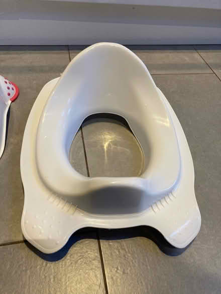 Photo of free Child potty, toilet seat and a step (Feltham TW13) #4