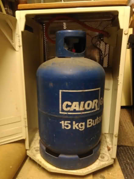 Photo of free Calor gas heater with gas cylinder (Beckenham BR3) #3
