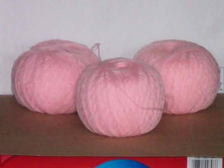 Photo of free yarns bundles (Finch and Brimley) #2