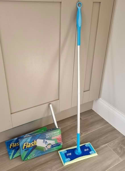 Photo of free Flash Speedmop (Aston Clinton HP22) #1