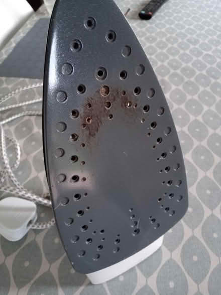 Photo of free Steam Iron (CT8) #1