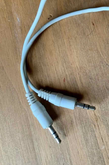 Photo of Male to male headphone cable (Ware SG12) #1
